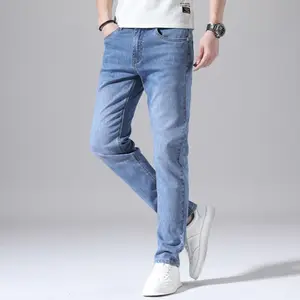 Calça jeans masculina estampada, calça jeans reta elástica feita em azul claro com 14 anos, para primavera e verão
