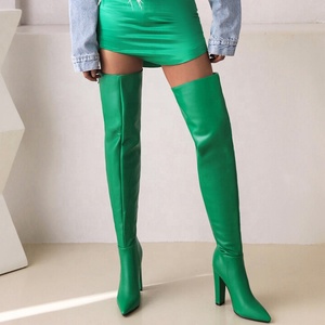 Botas altas hasta el muslo para mujer con cremallera lateral larga, tacón de bloque, punta puntiaguda, botines por encima de la rodilla para piernas anchas y pies grandes - Product Image 3