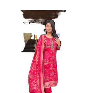 Conjunto Kurta recto estampado floral rojo para mujer - Product Image 1