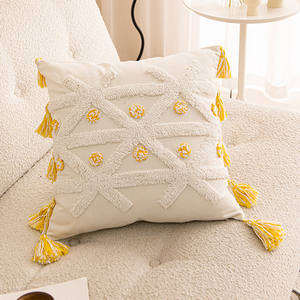 Oreillers tuftés minimalistes élégants à tenir dans vos bras et adoucir votre coeur Chaises de salon Canapés - Product Image 6