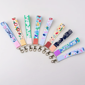 맞춤형 가죽 손목 스트랩 도매 랜야드 폴리에스터 소프트 클래식 열전사 인쇄 안전 기타 맞춤형 키체인 키 - Product Image 1