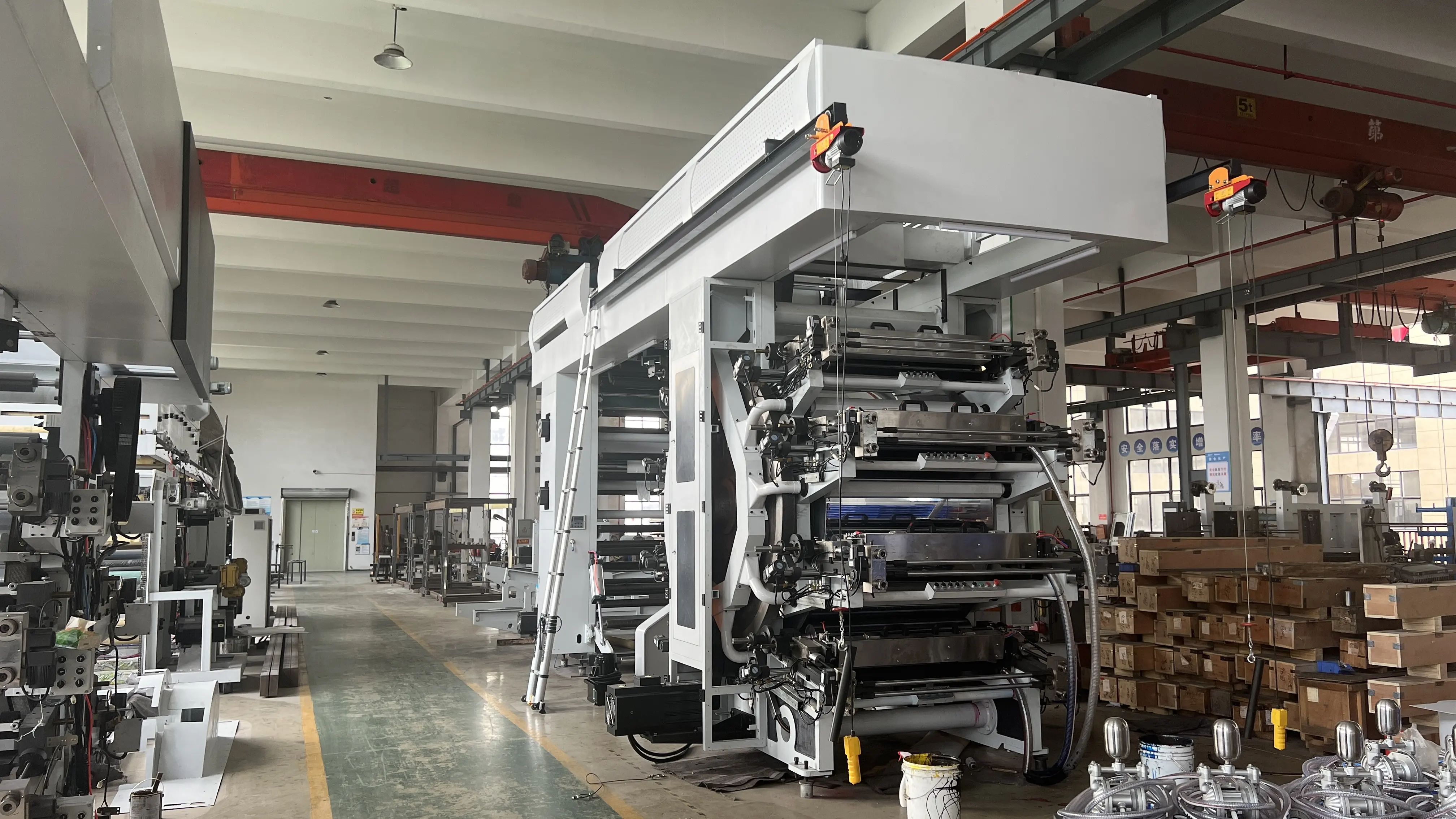 Qiangtuo Automation Hot Selling Central Drum 8 Colours Flexo Press High Speed Flexo Printing Machine With
