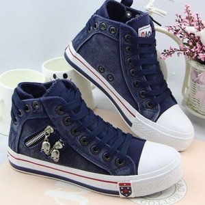 รองเท้าผ้าใบผู้หญิงสไตล์เยอรมันย้อนยุค สีขาว แฟชั่นเกาหลี น้ำหนักเบา แบบสวมสบาย มีเชือกผูก สำหรับผู้หญิง - Product Image 4