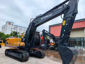 Excavadora Hyundai R220LC-9S de Uso Pesado, Motor Cummins, Certificación EPA y CE, 22T, Máquina para Movimiento de Tierras y Minería - Product Image 4