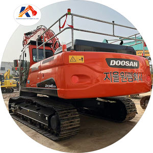 Excavatrice sur chenilles Doosan DX340LCA d'occasion, 34 tonnes, avec moteur et pompe - 202 kW de puissance, capacité de la benne de 1,2 m³ - Product Image 1