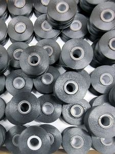 Tegangan tinggi 144 buah 70D/2 L inti magnetik poliester hitam pra luka benang Bobbin magnetik benang Bobbin - Product Image 6