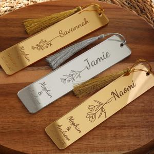 Recuerdos Acrílicos Rectangulares Personalizados con Grabado Floral Simple y Acabado de Espejo, Recuerdos con Nombre para Despedida de Soltera - Product Image 2