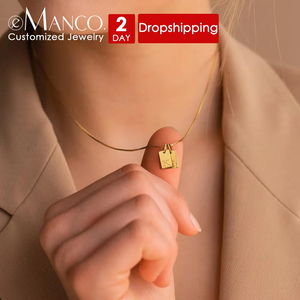 EManco <span class=keywords><strong>Gioielli</strong></span> Minimalisti <span class=keywords><strong>con</strong></span> Iniziali, Collana <span class=keywords><strong>con</strong></span> Ciondolo Rettangolare Personalizzato in Acciaio Inossidabile per Donne - Product Image 1