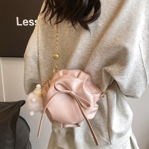 Bolso bandolera con hombro plisado estilo nube, un estilo veraniego simple y versátil para mujer. - Product Image 5