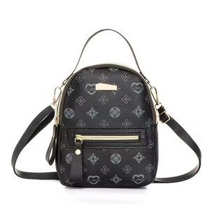Mochila de Mujer Personalizada de Moda Jianghu, Diseño Moderno Color Café con Cierre de Cremallera, Material PU Duradero, Directo de Fábrica - Product Image 5