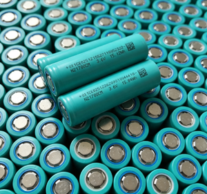 <span class=keywords><strong>Batterie</strong></span> cylindrique rechargeable au lithium-ion 3,7 V 21700, 4000 mAh, 4400 mAh, <span class=keywords><strong>pour</strong></span> <span class=keywords><strong>vélo</strong></span> <span class=keywords><strong>électrique</strong></span>, pack <span class=keywords><strong>d</strong></span>'alimentation DIY, stockage <span class=keywords><strong>d</strong></span>'énergie 1200 - Product Image 4