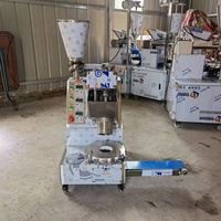 Machine à momo pour le Népal Machine à fabriquer des petits pains au porc chinois Machine à fabriquer des boulettes de légumes baozi farcies à la vapeur