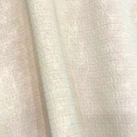 1.2MM PU doux au toucher velouté Crocodile gaufrage Texture cuir synthétique pour la fabrication de sac à main portefeuille