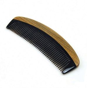 Peine de Madera Artesanal de Sándalo Verde, Peine de Bolsillo para Barba - Product Image 5