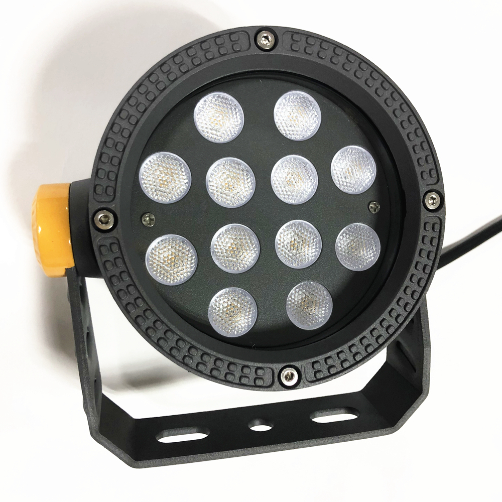 LED Landscape Floodlight IP65 AC Compatible Warm White Aluminum Construction for Garden Decoration