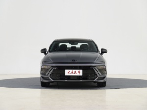 2024 para Sonata 2.0T Turbo Híbrido 4WD Sedán con Volante a la Izquierda, Asientos de Cuero, Llantas de Aleación R19, Transmisión Automática, Metálico - Product Image 4