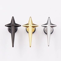 Boucles d'oreilles tendance unisexe en acier inoxydable avec clous en forme d'étoile et de croix, bijoux d'oreille personnalisés, vente en gros