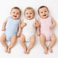 Combinaison bébé sans manches en coton peigné unisexe pour garçon et fille, vente en gros, logo personnalisé, couleur unie, pour les chaînes de magasins de puériculture