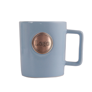 Venta al por mayor y personalización directa <span class=keywords><strong>de</strong></span> fábrica promoción <span class=keywords><strong>de</strong></span> Marca Taza <span class=keywords><strong>de</strong></span> cerámica <span class=keywords><strong>de</strong></span> estilo clásico con sello <span class=keywords><strong>de</strong></span> bronce para el hogar y el regalo - Product Image 4