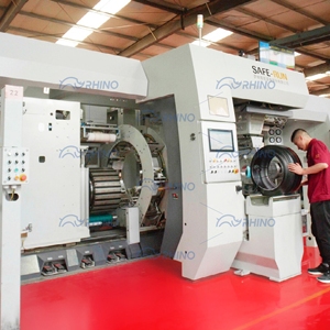 RHINO <span class=keywords><strong>155</strong></span> 80 R12 <span class=keywords><strong>Pneus</strong></span> pour voitures de tourisme Usine Vente en gros Nouvel état Pneu radial <span class=keywords><strong>pas</strong></span> <span class=keywords><strong>cher</strong></span> Conception Guangdong - Product Image 3