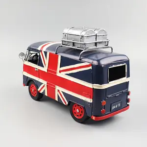 Beste Verkoop Vintage Iron Travel British Bus Model Groothandel Handgemaakte Retro Voertuig Ambachtelijke Ornament Metalen Handwerk Bus Auto Model