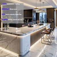 Meubles de cuisine sur mesure laqués blanc mat avec îlot, design moderne pour appartement – Projet Canada