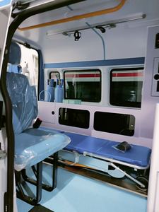 Vehículo Médico Avanzado para Servicios de Emergencia y Transporte de Pacientes en Venta - Product Image 6