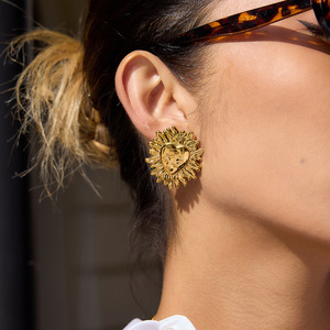 Pendientes de Sol en Forma de Corazón, Acero Inoxidable, Chapados en Oro, Joyería para Mujer, Regalo, Accesorio de Moda - Product Image 2
