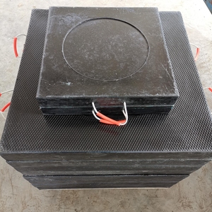 Bền <span class=keywords><strong>uhmwpe</strong></span> nhựa chống trượt bề mặt cần cẩu với các công cụ xử lý vật liệu và miếng đệm <span class=keywords><strong>OUTRIGGER</strong></span> - Product Image 1