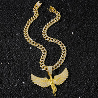 Collier pendentif chaîne cubaine en alliage plaqué or, style Hip Hop Europe et Amérique, avec grandes ailes d'ange incrustées de strass, largeur 13 mm