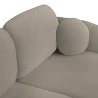 Sofá con marco de madera de chenilla con decoración trasera de metal, sofá cama de salón simple, muebles de sala de estar
