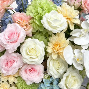 Arreglo Floral Artificial de Seda en Tonos Suaves, Rosas Rosadas y Azules, Hortensias, Orquídeas - Moderno, Hecho a Mano, de Larga Duración, para Bodas - Product Image 4