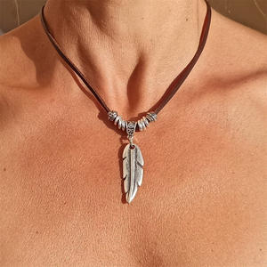 Woven Necklace Vintage Geometric Leaf Alloy Pendant Necklace for Women Uionen 1425 - Product Image 2