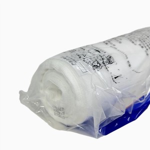 Rouleau de gaze médicale Hualu 80 cm x 15 m, pansement chirurgical stérile blanc à usage unique - Product Image 1