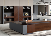 Armoire de classement exécutive avec portes en bois foncé, étagères ouvertes et tiroirs pour le rangement commercial des bureaux
