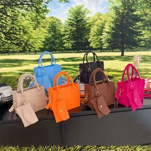 Women's Handbag <b>Large</b> Capacity High-End <b>Scarf</b> New Lychee Pattern Versatile Fashion Trend Diamond Decoration Zip Closure - Product Image 2