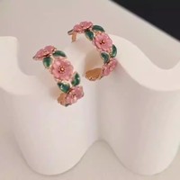 Anting-anting enamel camellia warna-warni vintage Prancis asli, anting-anting kancing bentuk C segar, perhiasan untuk anak perempuan