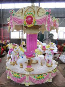 Carrousel de luxe 6 places à garniture dorée avec animaux en fibre de verre brillante et en acier pour parcs d'attractions, aéroports et jardins - Product Image 5