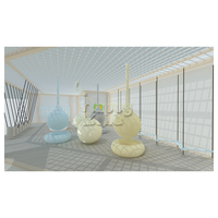 Équipement de terrain de jeu intérieur durable sur le thème de la nature, en bois et acier, avec filet d'escalade pour enfants et jeux de balles interactifs