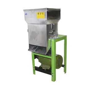 broyeuse de manioc 500kg per hour Cassava grater cassava Grinder cassava Mill Processing Machine flour production line