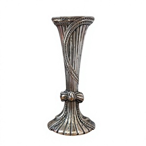 metal Iron Flower <b>Vase</b> Handcrafted Decorative Centerpiece Durable Lightweight Rust Resistant Iron <b>Vase</b> For Home Decoration - Product Image 1
