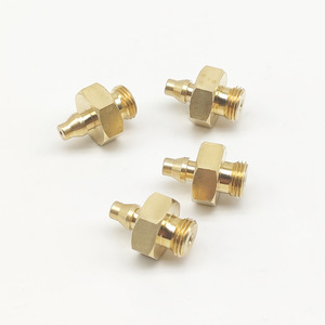 Conector de latón 11 con rosca M8x1.25 personalizable para sistemas hidráulicos y neumáticos - Product Image 2