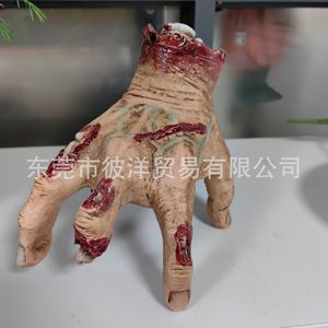 Accesorio de mano de látex de Halloween con diseño de serpiente, de PVC, para decoración de casa embrujada, juguete de terror y thriller - Product Image 3