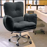 Chaise de bureau luxueuse, design ergonomique, style professionnel, chaise confortable de type canapé, chaise avec fonction rotative et repose-pieds