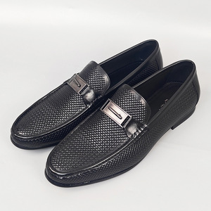 Mocassins en cuir véritable pour hommes, bout rond, à enfiler, respirants, avec boucle, toutes saisons, chaussures formelles et décontractées - Product Image 3