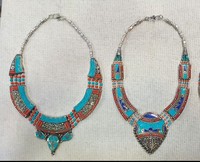 Nuevos Collares de Moda con Colgante de Flor Budista de Aleación, Cuentas de Coral, Chapado en Cobre Antiguo, Estilo Étnico para Mujer