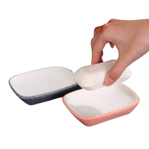 Deliziosa <span class=keywords><strong>Portasapone</strong></span> in Ceramica Rosa con Logo Personalizzato e Api Dorate, Moderno ed Ecologico, un Accessorio da Bagno Dolce ed <span class=keywords><strong>Elegante</strong></span> - Product Image 2