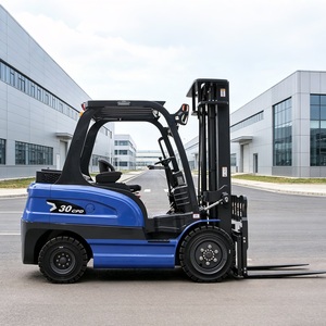 Petit véhicule agile de 3 tonnes pour les services logistiques et de livraison - Product Image 5