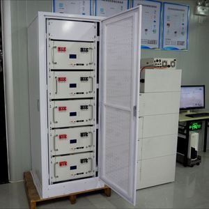 รับประกัน 10 ปี แบตเตอรี่โซลาร์เซลล์แบบ Solid State ขนาด 5KWH 15KWH 48v 100Ah 200Ah 300Ah 5KW 10KW 15KW 6000 รอบการใช้งาน สำหรับติดตั้งบนแร็คเซิร์ฟเวอร์ - Product Image 5