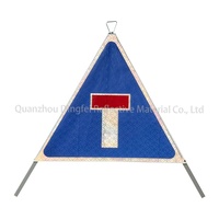 Panneau de signalisation routière pliable et portable avec trépied, signalisation triangulaire déroulable